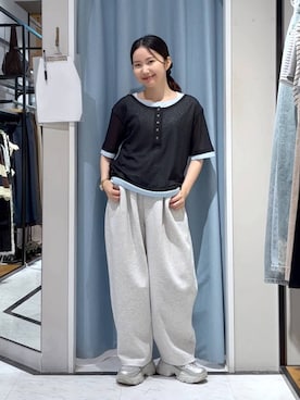 「LOWRYS FARM（ローリーズファーム）のカットイージーコクーンパンツ　292362（スウェットパンツ、グレー系）」を使った、たのさん（レディース・148cm）の夏コーディネート