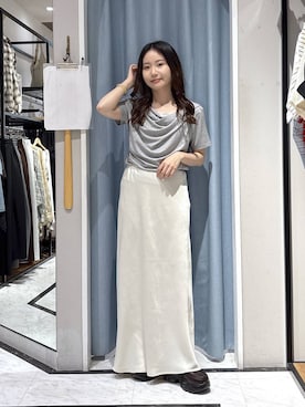 「LOWRYS FARM（ローリーズファーム）のストレッチサテンスカート　 290120（スカート、ホワイト系）」を使った、たのさん（レディース・148cm）の春コーディネート