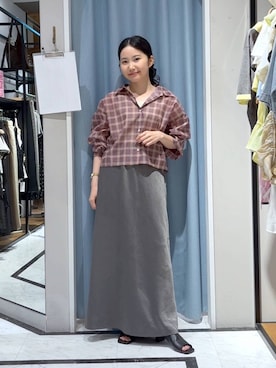 「LOWRYS FARM（ローリーズファーム）のストレッチサテンスカート　 290120（スカート、グレー系）」を使った、たのさん（レディース・148cm）の夏コーディネート