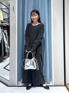 「LOWRYS FARM（ローリーズファーム）のパウダーブリーチリメイクワンピース308142（ワンピース）」を使った、たのさん（レディース・148cm）の冬コーディネート