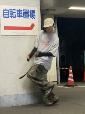 「アイテム（サロペット/オーバーオール）」を使った、なつきさん（メンズ・179cm）の夏コーディネート
