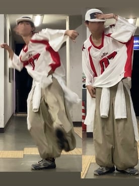 「Athletic Worksの¥935（Tシャツ/カットソー、レッド系）」を使った、なつをさん（メンズ・179cm）の秋コーディネート