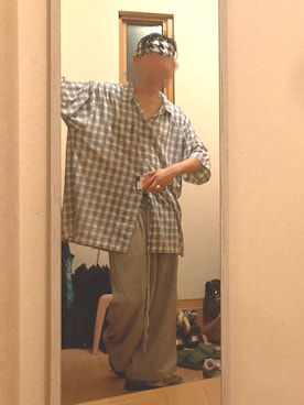 「Columbia（コロンビア）の¥110（シャツ/ブラウス、グレー系）」を使った、なつをさん（メンズ・179cm）の秋コーディネート