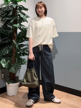 「SOMETHING（サムシング）のSOMETHING(サムシング)サマーベイカーカーブパンツ（デニムパンツ、ブルー系）」を使った、かわもっちゃんさん（レディース）の夏コーディネート