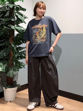 「Right-on（ライトオン）のOther(ソノタ)ローリングストーンズプリント半袖Tシャツ（Tシャツ/カットソー、ブルー系）」を使った、かわもっちゃんさん（レディース）の春コーディネート
