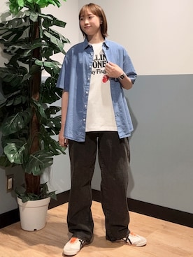 「BACK NUMBER（バックナンバー）の製品染めブロード半袖シャツ（シャツ/ブラウス、ブルー系）」を使った、かわもっちゃんさん（レディース）の夏コーディネート