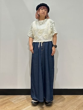 「Right-on（ライトオン）のHONEYSUCKLE ROSE(ハニーサックルローズ)【レディース】マルチボーダー半袖Tシャツ（その他トップス、グリーン系）」を使った、ミーさん（レディース）の夏コーディネート