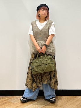 「Right-on（ライトオン）のHONEYSUCKLE ROSE(ハニーサックルローズ)【レディース】フリンジキリカエベスト（ベスト、ベージュ系）」を使った、ミーさん（レディース）の夏コーディネート