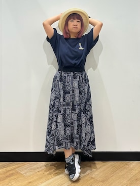 「Right-on（ライトオン）のドッグ刺繍ビッグTシャツ（Tシャツ/カットソー、ブルー系）」を使った、ミーさん（レディース）の夏コーディネート