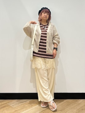 「HONEYSUCKLE ROSE（ハニーサックルローズ）のスカシ編みカーディガン（カーディガン/ボレロ、ホワイト系）」を使った、ミーさん（レディース）の夏コーディネート