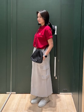 「LACOSTE（ラコステ）のアイテム」を使った、アキナさん（レディース・168cm）の夏コーディネート