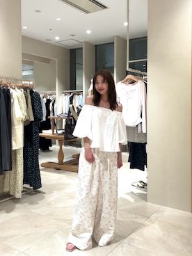 「mystic（ミスティック）のオフショル袖バルーンブラウス（シャツ/ブラウス、ホワイト系）」を使った、田村怜奈さん（レディース・154cm）の春コーディネート