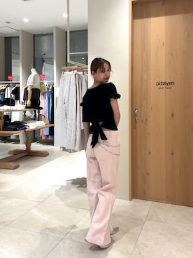 「mystic（ミスティック）のドビーシャーリングブラウス（シャツ/ブラウス、ブラック系）」を使った、田村怜奈さん（レディース・154cm）の夏コーディネート
