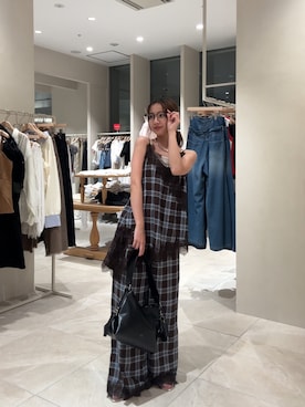 「mystic（ミスティック）の【2サイズ展開】裾レースチェックパンツ（その他パンツ、ブラウン系）」を使った、田村怜奈さん（レディース・154cm）の夏コーディネート