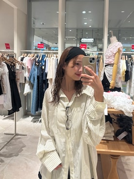 「mystic（ミスティック）のボタンレイヤードBIGシャツ（シャツ/ブラウス、ブラウン系）」を使った、田村怜奈さん（レディース・154cm）の夏コーディネート