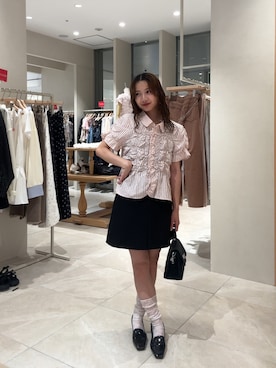「mystic（ミスティック）の《＠___s_m17 セレクト/IVO》【WEB限定NVY/新色PNK】 シャーリングシェイプシャツ（シャツ/ブラウス、ピンク系）」を使った、田村怜奈さん（レディース・154cm）の夏コーディネート