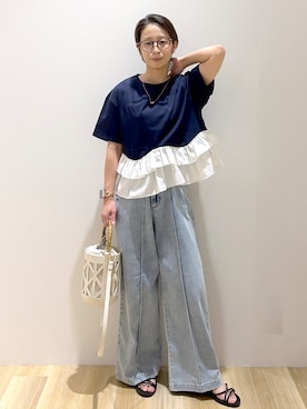 「OPAQUE.CLIP（オペークドットクリップ）の裾フリルドッキングTシャツ【洗濯機OK】（Tシャツ/カットソー、ブルー系）」を使った、えりさん（レディース・156cm）の春コーディネート