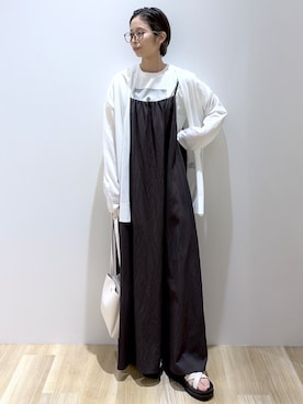 「OPAQUE.CLIP（オペークドットクリップ）の【LIFE PICTURE COLLECTION】アソートフォトTシャツ（Tシャツ/カットソー、ホワイト系）」を使った、えりさん（レディース・156cm）の春コーディネート