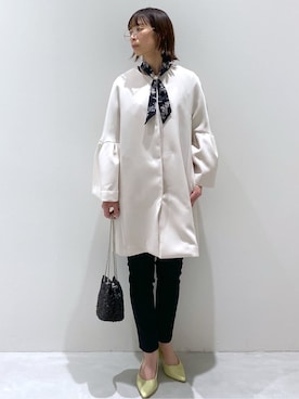 「アイテム（ストール/ショール、ブラック系）」を使った、えりさん（レディース・156cm）の冬コーディネート