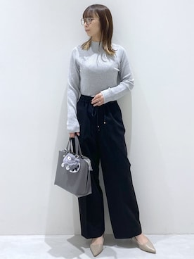 「アイテム（チャーム、グレー系）」を使った、えりさん（レディース・156cm）の秋コーディネート