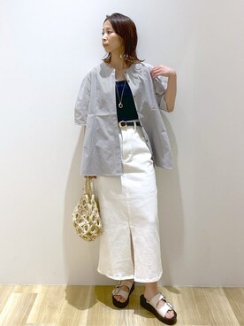 「アイテム（デニムスカート、ホワイト系）」を使った、えりさん（レディース・156cm）の夏コーディネート