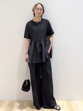 「OPAQUE.CLIP（オペークドットクリップ）のジャカードドッキング ペプラムカットソー【洗濯機OK】（Tシャツ/カットソー、ブラック系）」を使った、えりさん（レディース・156cm）の夏コーディネート