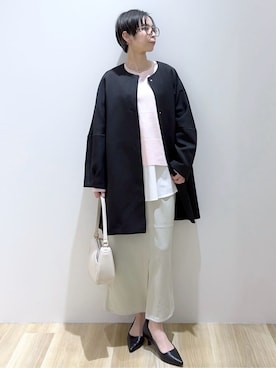 「アイテム（ショルダーバッグ、パープル系）」を使った、えりさん（レディース・156cm）の春コーディネート