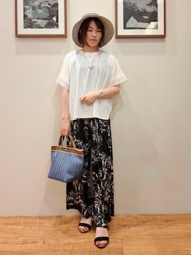「SHOO・LA・RUE（シューラルー）の【ひんやり/UV/体型カバー】ヒップ周りが隠せる ひんやりお袖レースTシャツ（Tシャツ/カットソー、ホワイト系）」を使った、まあるさん（レディース・158cm）の夏コーディネート