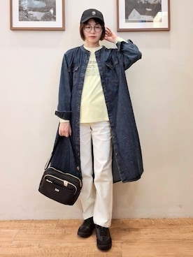 「SHOO・LA・RUE（シューラルー）の【ライトオンスデニム/S-LL】体型カバーにも 首元すっきり ロングデニムシャツワンピース（ワンピース、ブルー系）」を使った、まあるさん（レディース・158cm）の春コーディネート