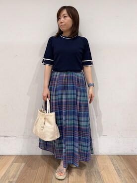 「grove（グローブ）の【貴島明日香さん着用】やわらかドライタッチ 袖メッシュ編みニット（ニット/セーター、ブルー系）」を使った、miさん（レディース・151cm）の春コーディネート