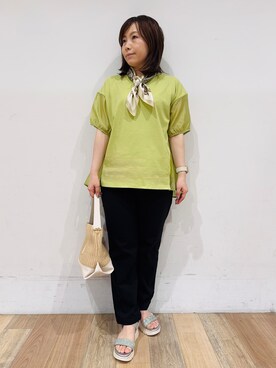 「grove（グローブ）の【貴島明日香さん着用/UVカット】体型カバー叶う、バックプリーツTシャツ（Tシャツ/カットソー、グリーン系）」を使った、miさん（レディース・151cm）の春コーディネート