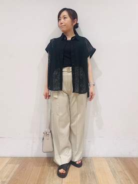 「grove（グローブ）の【洗える・体型カバー】レースドルマンシャツ（シャツ/ブラウス、ブラック系）」を使った、miさん（レディース・151cm）の夏コーディネート