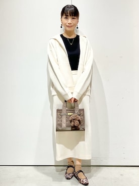 「アイテム（チャーム、ブラウン系）」を使った、Jさん（レディース・166cm）の秋コーディネート