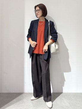 「アイテム（チャーム、ブラック系）」を使った、NAKAさん（レディース・161cm）の秋コーディネート
