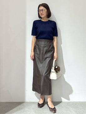 「アイテム（チャーム、ブラウン系）」を使った、NAKAさん（レディース・161cm）の秋コーディネート