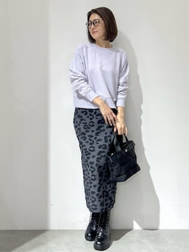 「アイテム（スウェット、パープル系）」を使った、NAKAさん（レディース・161cm）の秋コーディネート