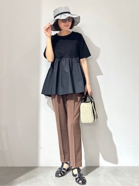 「OPAQUE.CLIP（オペークドットクリップ）の◆ペプラムドッキングカットソー【洗濯機洗い可】（Tシャツ/カットソー）」を使った、NAKAさん（レディース・161cm）の春コーディネート