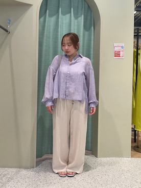 「Jena espace merveilleux(ジェナ エスパスメルヴェイユ)の袖ギャザーガーゼシャツ(シャツ/ブラウス、パープル系)」を使った、karenさん(レディース・149cm)の春コーディネート