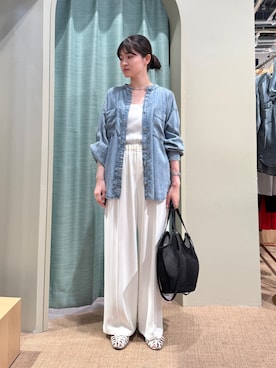 「Jena espace merveilleux（ジェナ　エスパスメルヴェイユ）の【バックデザインと素材に惹かれる】ギャザーデニムシャツ（シャツ/ブラウス、ブルー系）」を使った、jnmizukiさん（レディース・158cm）の夏コーディネート