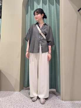 「Jena espace merveilleux（ジェナ　エスパスメルヴェイユ）の【抜け感/上品】シアーデニムドルマンシャツ（シャツ/ブラウス、グレー系）」を使った、jnmizukiさん（レディース・158cm）の夏コーディネート