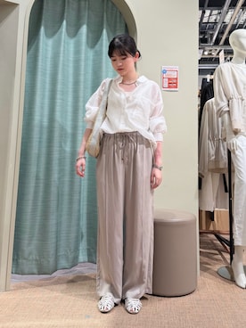 「Jena espace merveilleux（ジェナ　エスパスメルヴェイユ）のシアーリラックスSH（シャツ/ブラウス、ホワイト系）」を使った、jnmizukiさん（レディース・158cm）の春コーディネート