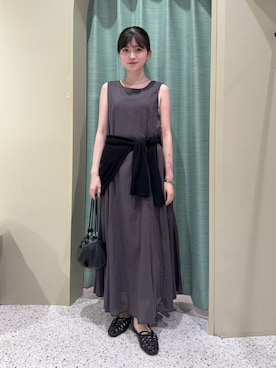 「Jena espace merveilleux（ジェナ　エスパスメルヴェイユ）の綿ボイル2WAYフレアワンピース（ワンピース、グレー系）」を使った、jnmizukiさん（レディース・158cm）の夏コーディネート