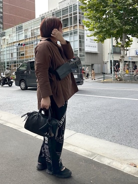「ear PAPILLONNER（イアパピヨネ）のアイテム（ボストンバッグ）」を使った、こばさん（レディース・169cm）の秋コーディネート