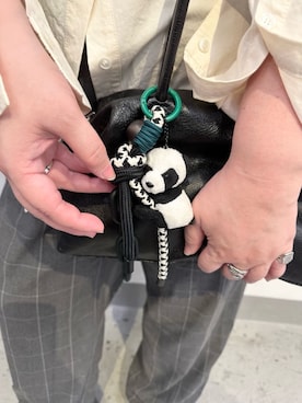 「アイテム（チャーム）」を使った、こばさん（レディース・169cm）の冬コーディネート