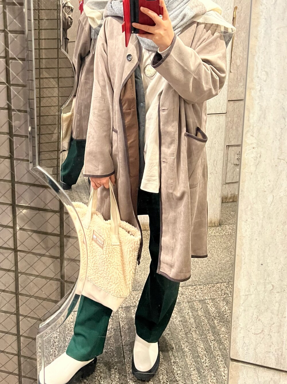 「しまむらのアイテム（ノーカラーコート、ベージュ系）」を使った、ゆうき。さん（レディース・159cm）の冬コーディネートの1枚目の写真