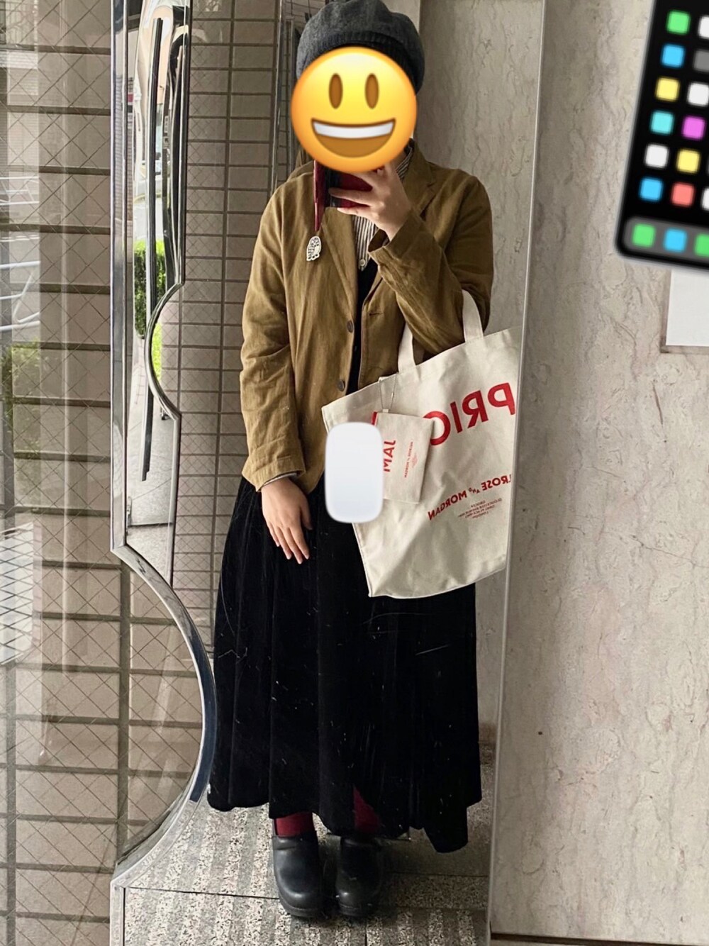 「foufouのアイテム（ワンピース/ドレス、ブラック系）」を使った、ゆうき。さん（レディース・159cm）の冬コーディネートの1枚目の写真