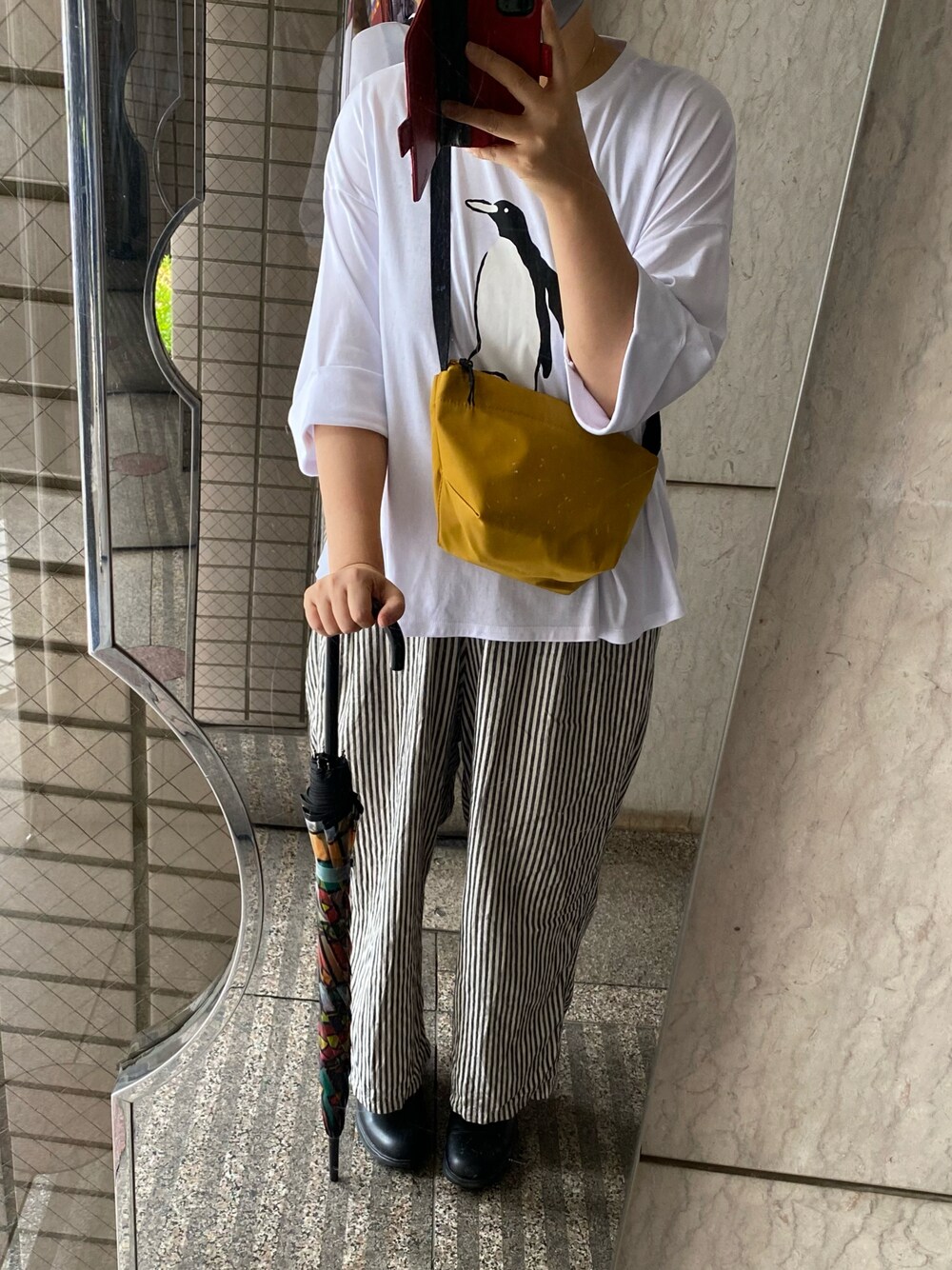 「Sunny cloudsのサニークラウズ　ｆｅａｔ．Ｓｈｕｔｔｌｅ　Ｎｏｔｅｓ　ｋａｚｕｍｉのルーズパンツ〈レディース〉（その他パンツ、ブラック系）」を使った、ゆうき。さん（レディース・159cm）の秋コーディネートの1枚目の写真