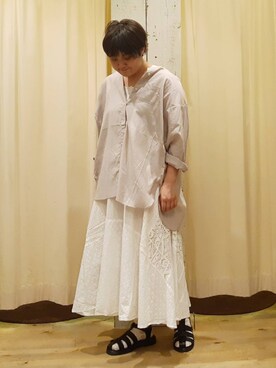 「Samansa Mos2（サマンサ モスモス）のビックシルエットバンドカラーシャツ（シャツ/ブラウス）」を使った、やまさん（レディース・167cm）の春コーディネート