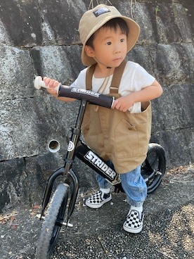 「アイテム（スリッポン）」を使った、KAI☺︎KAIさん（キッズ・90cm）の秋コーディネート