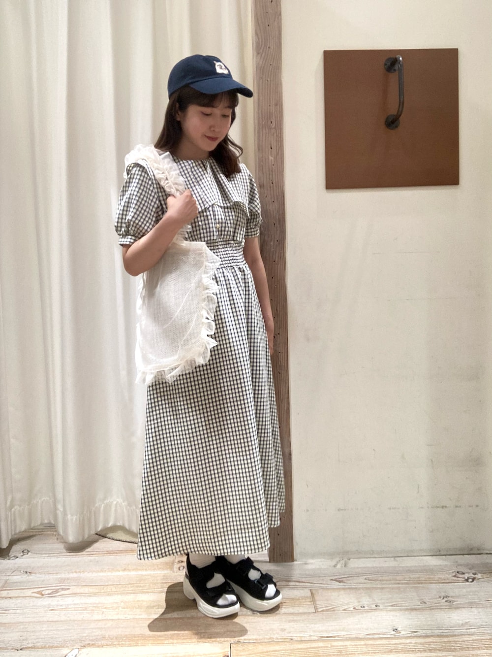 「春夏コーデ、オトナカジュアル、今日のコーデ、ラクチンコーデ、大人ガーリー、SM2、いいね返し、フォロー返します、いいね、save、フォローお願いします🤑」｜「ehka sopoのアニマル刺繍キャップ（ハット、ブルー系）」を使った、のん。  【相互】◡̈さん（レディース・158cm）の春コーディネートの1枚目の写真